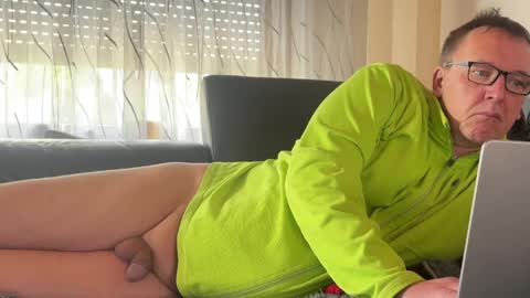 Tom online show from April 11, 6:29 am