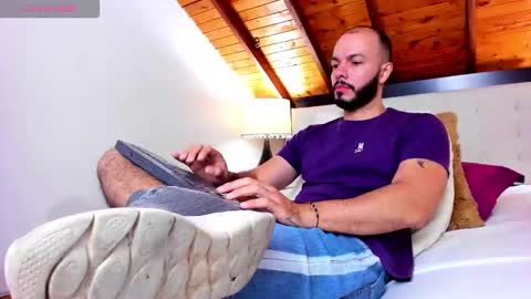   online show from October 23, 1:43 pm