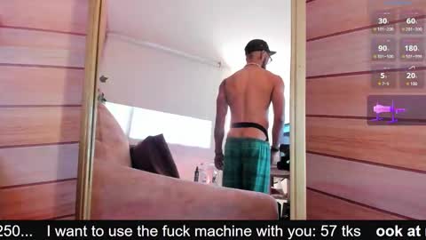 Snapshot of tom_cooper_1 chatting on January 21, 2:05 pm Master of pleasure online show from January 21, 2:05 pm