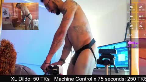 Snapshot of tom_cooper_1 chatting on January 22, 1:32 pm Master of pleasure online show from January 22, 1:32 pm