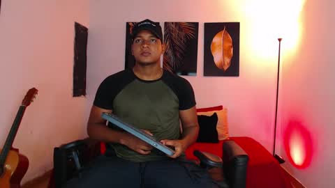 Snapshot of tom_damiran chatting on March 7, 12:23 pm TOM online show from March 7, 12:23 pm