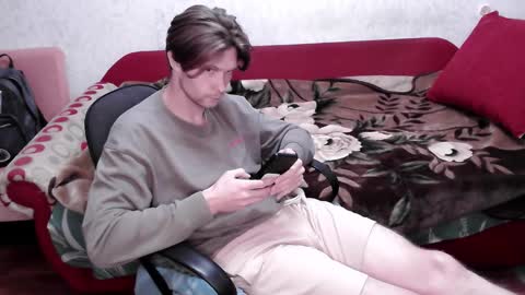 Snapshot of tom_elmo chatting on October 1, 11:22 pm Tom Elmo online show from October 1, 11:22 pm