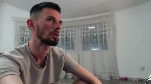 tom_michaelx online show from October 2, 5:31 pm