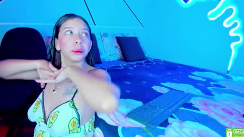 Snapshot of tom_natasha chatting on November 6, 7:04 pm Tom natasha online show from November 6, 7:04 pm