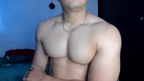 Snapshot of tom_sin_ chatting on October 25, 11:07 am Tom Sin online show from October 25, 11:07 am