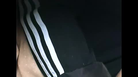 Snapshot of tomas0000 chatting on March 4, 8:24 am thomi online show from March 4, 8:24 am