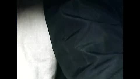 Snapshot of tomas0000 chatting on December 14, 9:14 am thomi online show from December 14, 9:14 am