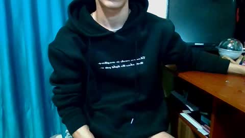 Snapshot of tomastv chatting on February 22, 7:34 am tomasTV online show from February 22, 7:34 am