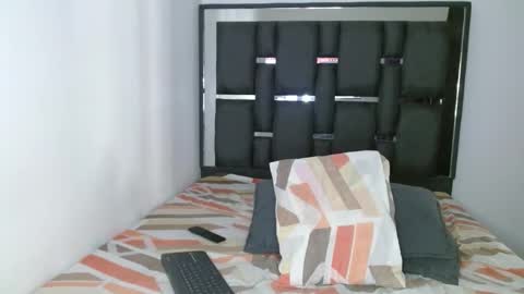 tomaz_18 online show from March 24, 5:29 pm