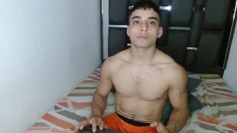 tomaz_18 online show from March 31, 1:29 am