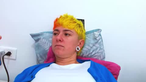 Blue online show from December 20, 4:36 pm