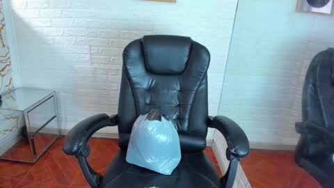 Snapshot of tomboygirl69 chatting on November 26, 7:04 pm tomboygirl69 online show from November 26, 7:04 pm