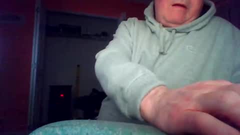 tomcat4848 online show from November 15, 10:37 pm