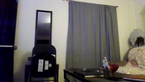 sirmuggsalot online show from April 23, 12:01 am