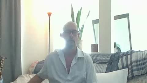 Snapshot of tomcatsawyer chatting on June 14, 12:07 pm sirmuggsalot online show from June 14, 12:07 pm