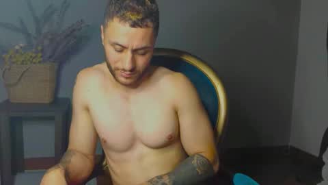 tomDavisXl online show from October 29, 5:10 am