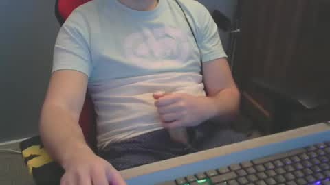 tomin3m online show from February 24, 7:30 pm