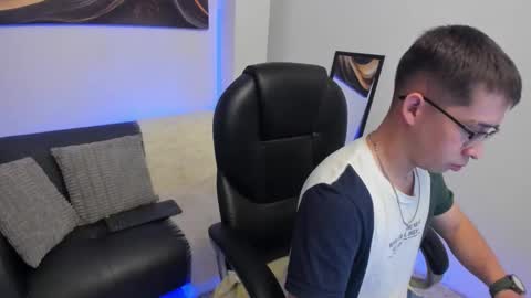 Tomas online show from February 25, 4:00 am