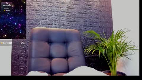 Snapshot of tommike388 chatting on February 10, 3:21 pm Tom Mike online show from February 10, 3:21 pm