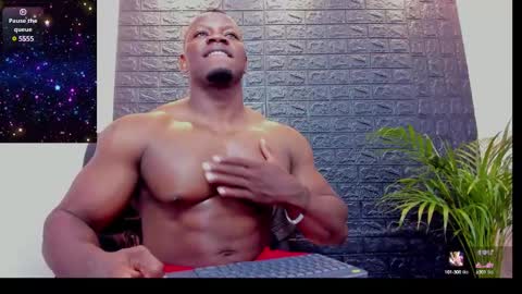 Snapshot of tommike388 chatting on February 12, 1:52 am Tom Mike online show from February 12, 1:52 am