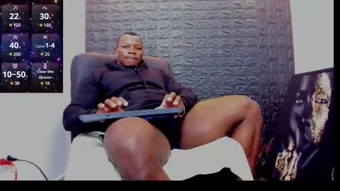 Snapshot of tommike388 chatting on February 20, 2:51 am Tom Mike online show from February 20, 2:51 am