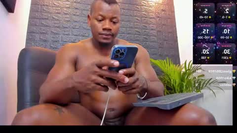 Snapshot of tommike388 chatting on March 2, 4:53 pm Tom Mike online show from March 2, 4:53 pm