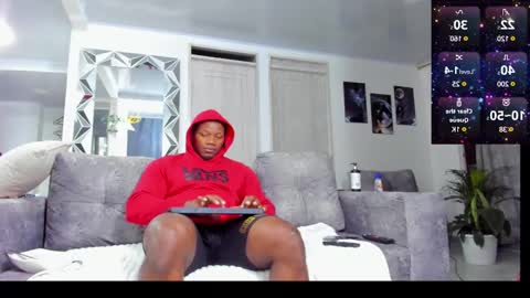 Snapshot of tommike388 chatting on March 4, 12:50 am Tom Mike online show from March 4, 12:50 am