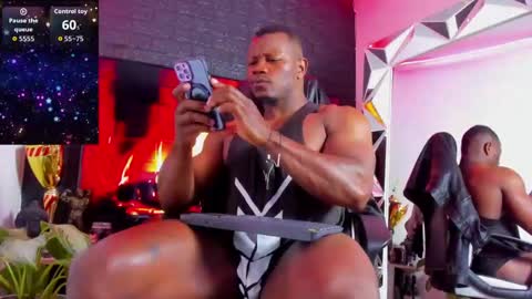 Snapshot of tommike388 chatting on September 10, 2:11 am Tom Mike online show from September 10, 2:11 am