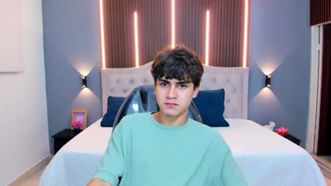 Tommy  online show from April 9, 6:19 am