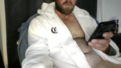 Snapshot of tommy5173 chatting on October 17, 12:52 pm tommy5173 online show from October 17, 12:52 pm