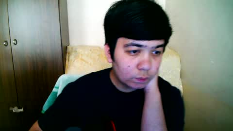 Snapshot of tommy99gg chatting on May 19, 11:49 am tommy99gg online show from May 19, 11:49 am