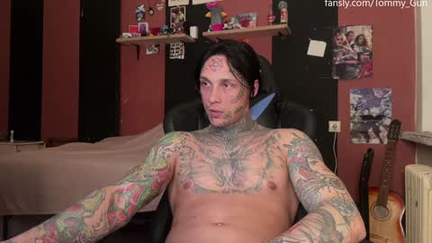 Tommy and Katana online show from December 17, 9:05 pm