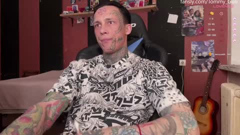 Tommy and Katana online show from December 18, 8:14 pm