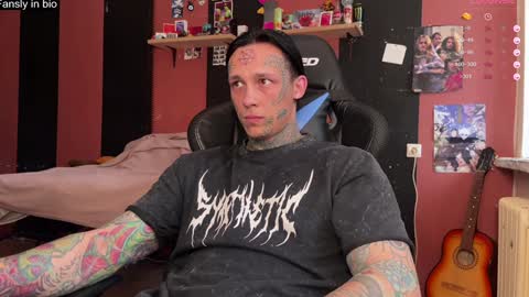 Tommy and Katana online show from January 1, 8:56 am