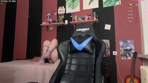 Tommy and Katana online show from January 4, 3:07 pm