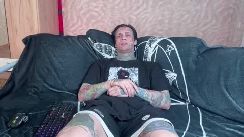 Tommy and Katana online show from March 6, 1:03 pm