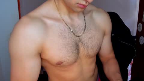 Snapshot of tommy_bred chatting on January 14, 6:28 pm Twitter BreddTommy IG tommy bredd online show from January 14, 6:28 pm