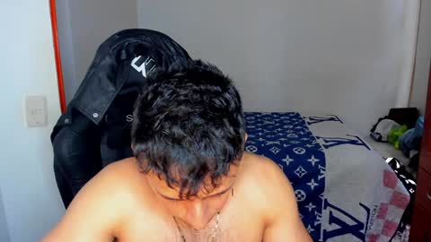 Snapshot of tommy_bred chatting on February 2, 4:22 pm Twitter BreddTommy IG tommy bredd online show from February 2, 4:22 pm