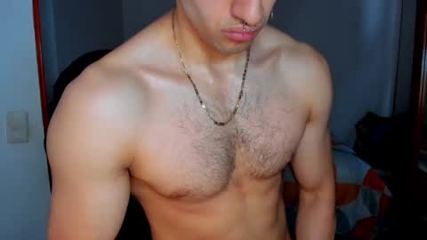 Snapshot of tommy_bred chatting on March 3, 9:26 pm Twitter BreddTommy IG tommy bredd online show from March 3, 9:26 pm