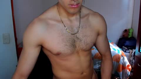 Snapshot of tommy_bred chatting on March 8, 7:09 pm Twitter BreddTommy IG tommy bredd online show from March 8, 7:09 pm