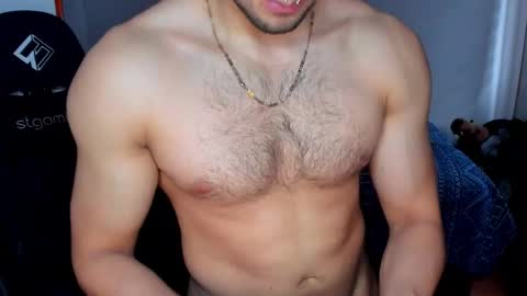 Twitter BreddTommy IG tommy bredd online show from March 10, 6:46 pm