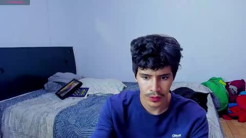 Snapshot of tommy_carlos chatting on May 24, 5:34 am online show from May 24, 5:34 am