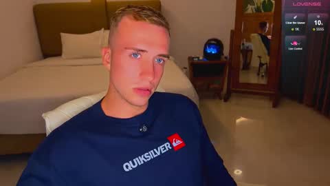 Snapshot of tommy_cumfinger chatting on October 21, 11:22 am Tommy online show from October 21, 11:22 am