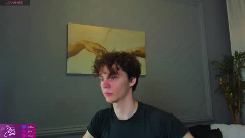 Snapshot of tommy_jamm chatting on February 12, 3:05 pm Tommy online show from February 12, 3:05 pm