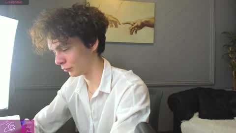 Snapshot of tommy_jamm chatting on February 24, 4:15 pm Tommy online show from February 24, 4:15 pm