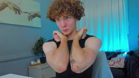 Snapshot of tommy_jamm chatting on September 23, 2:31 pm Tommy online show from September 23, 2:31 pm