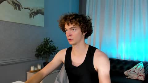 Snapshot of tommy_jamm chatting on October 3, 2:25 pm Tommy online show from October 3, 2:25 pm