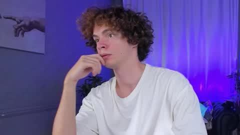 Snapshot of tommy_jamm chatting on October 23, 3:11 pm Tommy online show from October 23, 3:11 pm