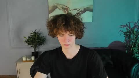 Snapshot of tommy_jamm chatting on December 3, 10:13 am Tommy online show from December 3, 10:13 am