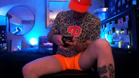 Snapshot of tommy_knuckles chatting on June 14, 1:46 pm Tommy online show from June 14, 1:46 pm
